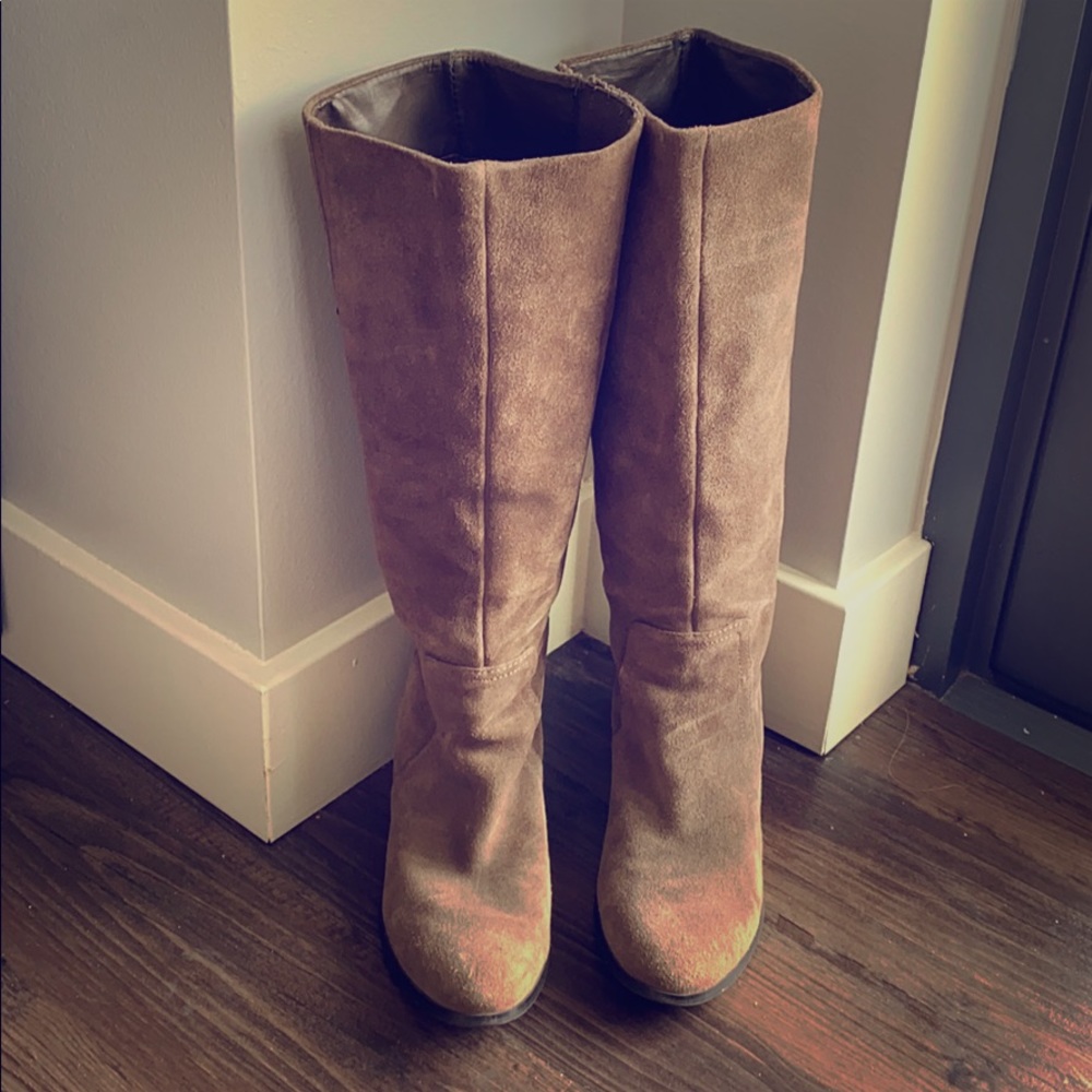 Suede tan boots